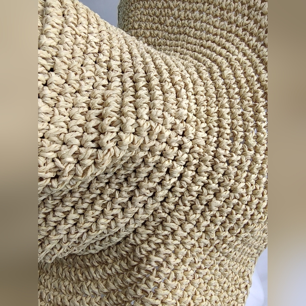 Calcutta Brand Women's Floppy Beach Woven Straw Hat Wide Brim Foldable Soft Feel - Picture 9 of 11